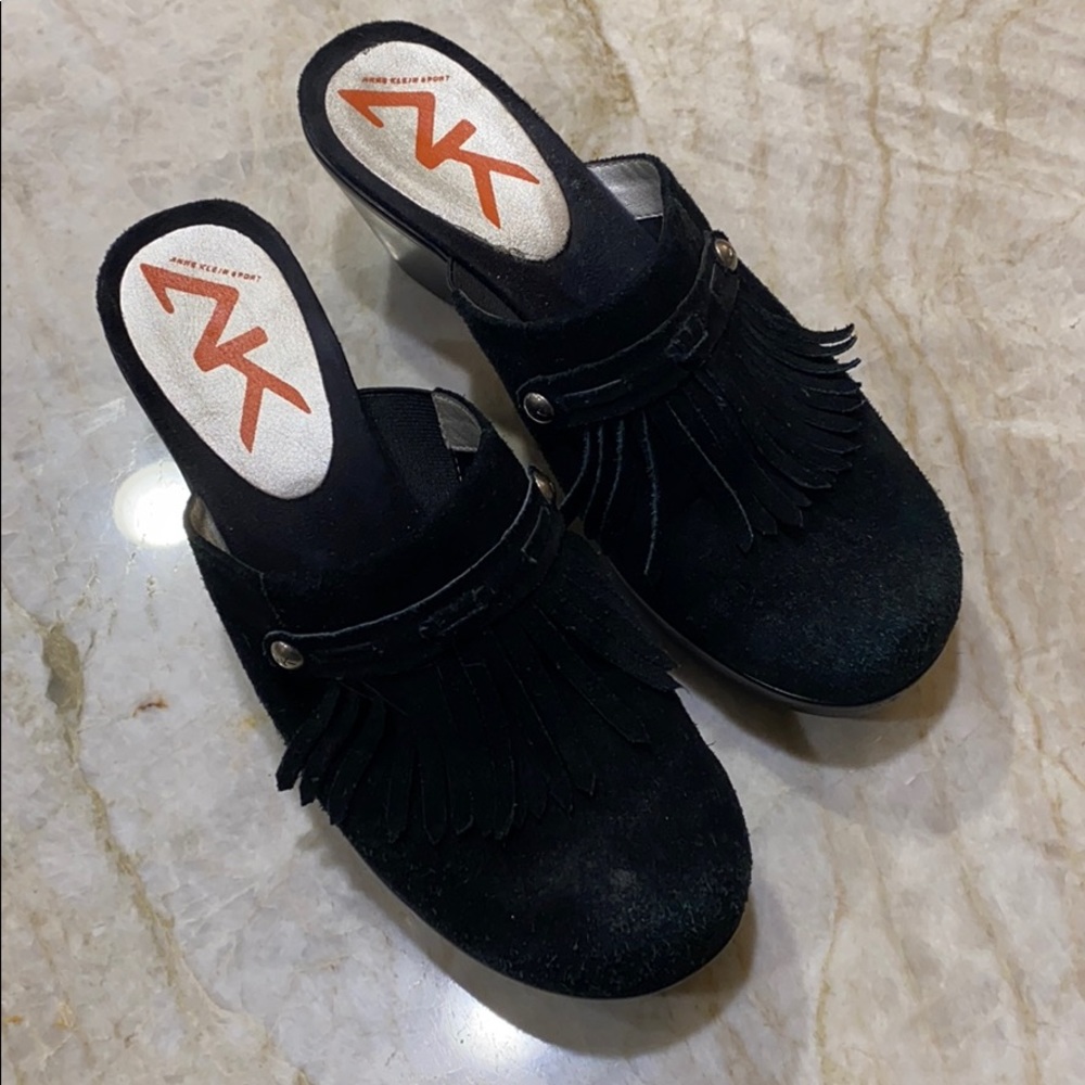 Suede Ann Klein Sport mules